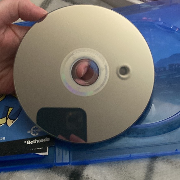 Fallout 4 game PlayStation 4 - Picture 4 of 4